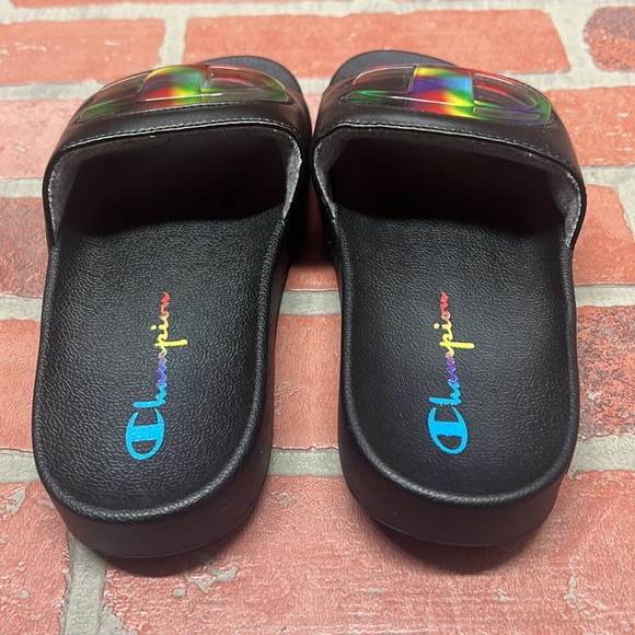 Champion 'IPO JELLIE' Black/Tie Dye Logo Slide Sandals Women's Size 6W - Picture 5 of 6